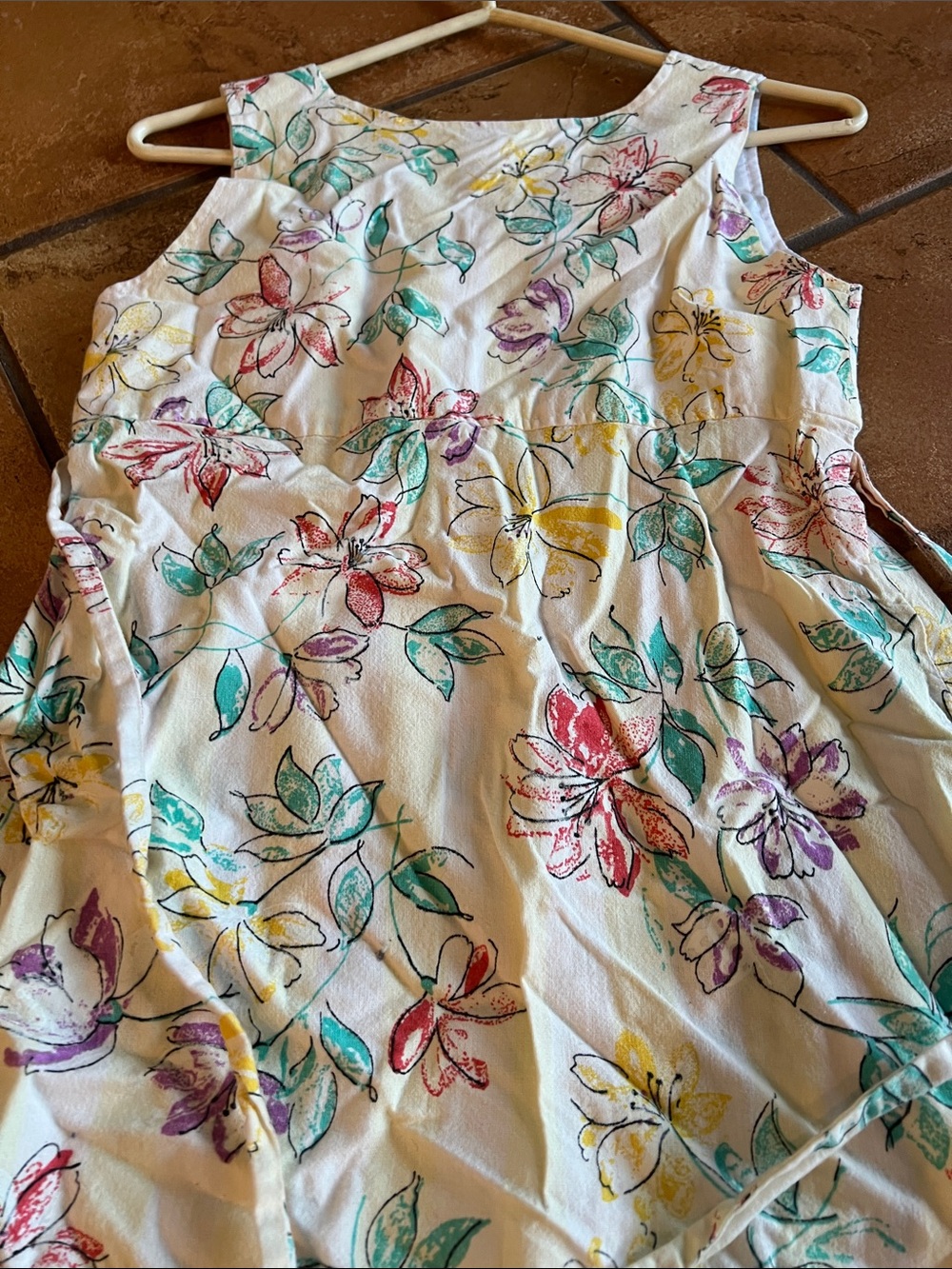 VINTAGE FLORAL SLEEVELESS DRESS - Picture 6 of 8